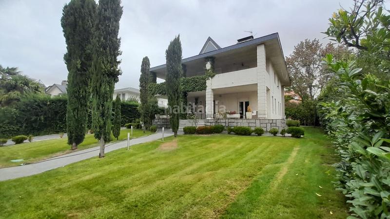 Foto 38d98de5-8192-4a13-9a3b-594fb84cc0f2. Chalet  en venta en urbanización valdelagua, 5 dormitorios. en Santa Marta de Tormes