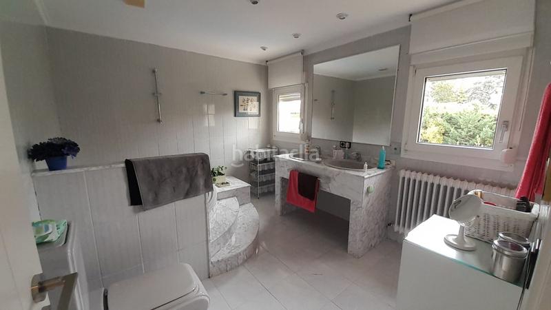 Foto 5237a1d2-3343-438c-a81f-8946fc52d9ea. Chalet  en venta en urbanización valdelagua, 5 dormitorios. en Santa Marta de Tormes