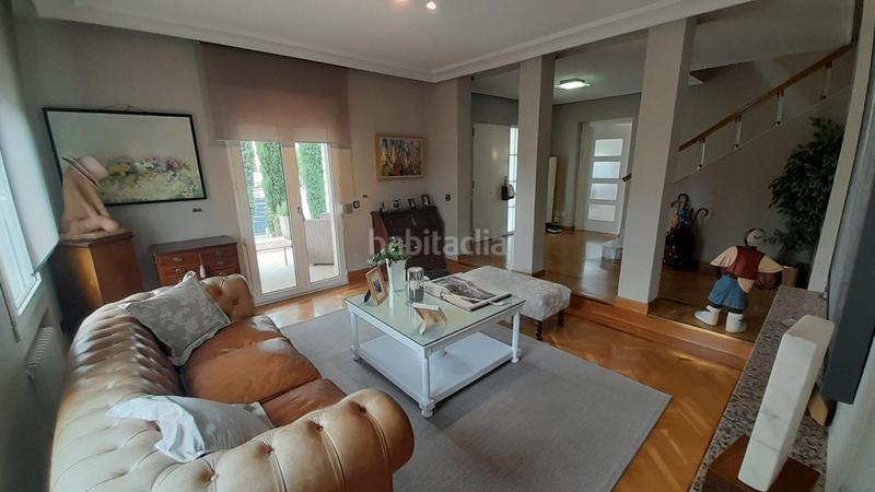 Foto 56739d5e-4616-46d0-9b70-a266729f7c25. Chalet  en venta en urbanización valdelagua, 5 dormitorios. en Santa Marta de Tormes