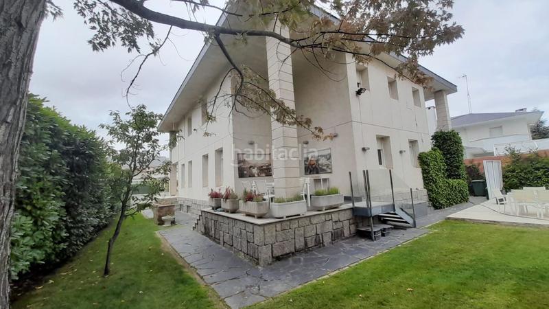 Foto 69bd487d-4635-4e16-8e0f-ff3556000c31. Chalet  en venta en urbanización valdelagua, 5 dormitorios. en Santa Marta de Tormes