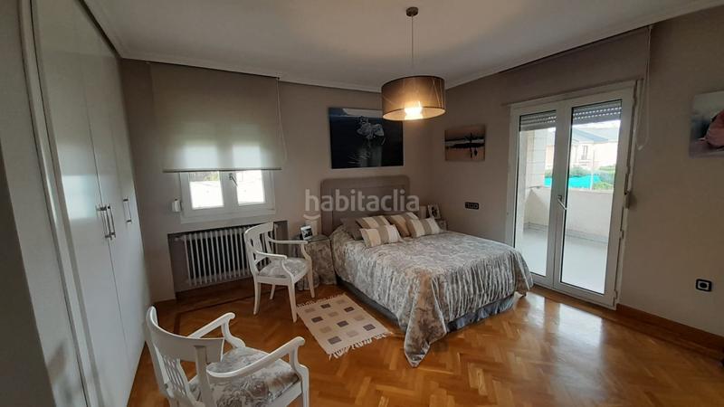 Foto 82a38779-0524-4707-bfae-3c29439cee73. Chalet  en venta en urbanización valdelagua, 5 dormitorios. en Santa Marta de Tormes