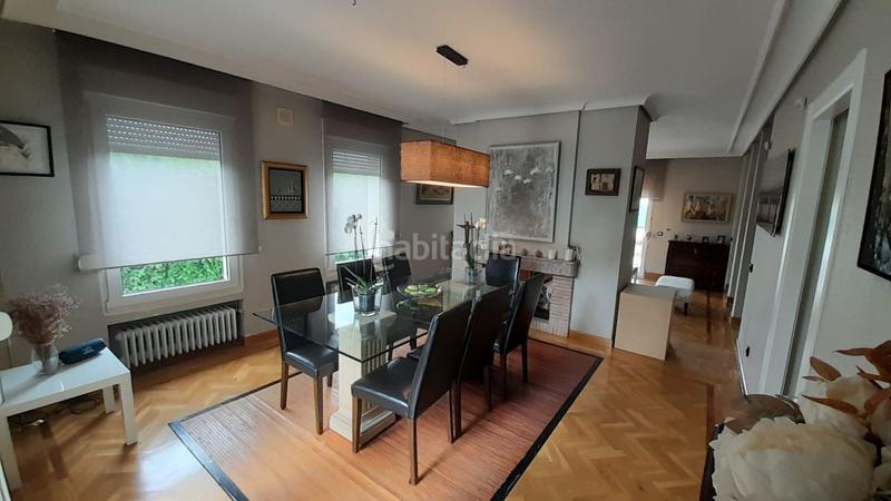 Foto 90fee7d0-526b-42a2-a2c8-77b0c427ca99. Chalet  en venta en urbanización valdelagua, 5 dormitorios. en Santa Marta de Tormes