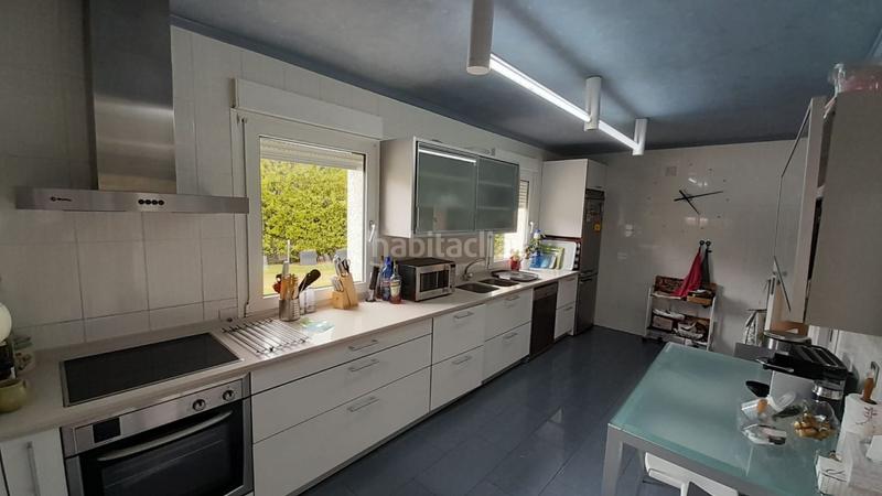 Foto b7fe929f-7c99-40ad-919b-b4198643acc9. Chalet  en venta en urbanización valdelagua, 5 dormitorios. en Santa Marta de Tormes