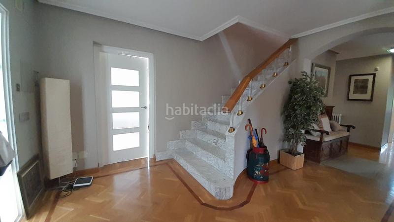 Foto c3b62e46-61e6-4587-8f5a-265134d59812. Chalet  en venta en urbanización valdelagua, 5 dormitorios. en Santa Marta de Tormes