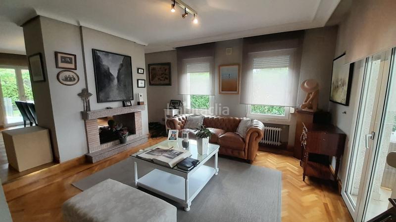 Foto dcd75556-e090-497b-a412-c0deafecb33c. Chalet  en venta en urbanización valdelagua, 5 dormitorios. en Santa Marta de Tormes