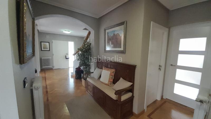 Foto e5f5bc7b-5f72-491f-9f86-62bf94fc378f. Chalet  en venta en urbanización valdelagua, 5 dormitorios. en Santa Marta de Tormes