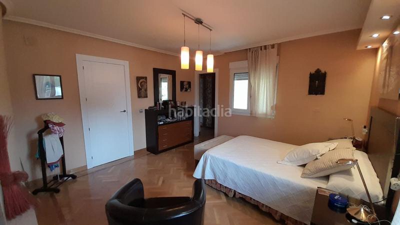 Foto e87efe41-d03a-4c29-9f73-482c169a1273. Chalet  en venta en urbanización valdelagua, 5 dormitorios. en Santa Marta de Tormes