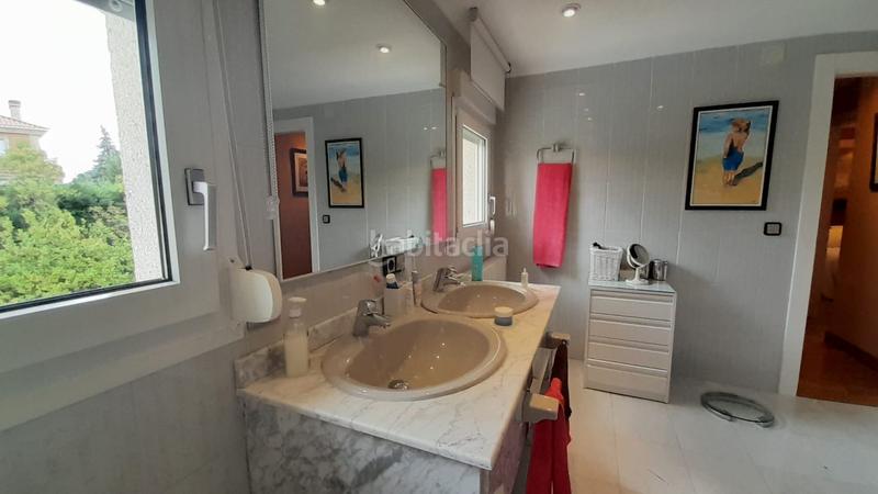 Foto f6564253-0e81-4742-8d64-247d371df36b. Chalet  en venta en urbanización valdelagua, 5 dormitorios. en Santa Marta de Tormes