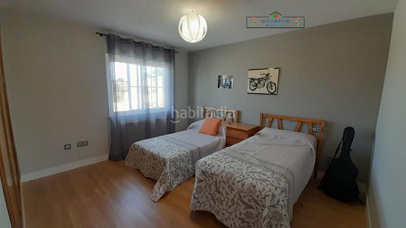 Foto 36a8e517-94c0-4ed9-aa31-379b807c30ae. Chalet avec chauffage parking piscine dans Villamayor