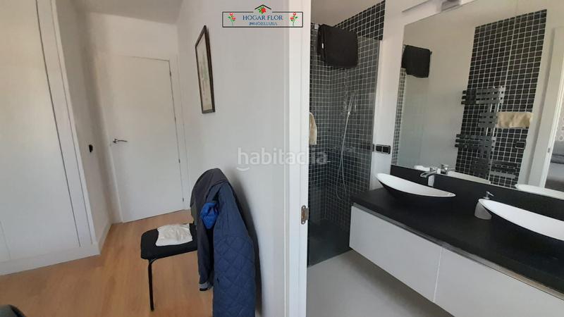 Foto a482c17e-11db-45e8-9b06-066000306faf. Chalet avec chauffage parking piscine dans Villamayor