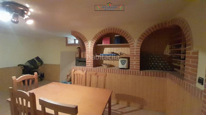 Foto b8d5c6b9-19ee-426d-be6f-bc561d028e70. Chalet avec chauffage parking piscine dans Villamayor