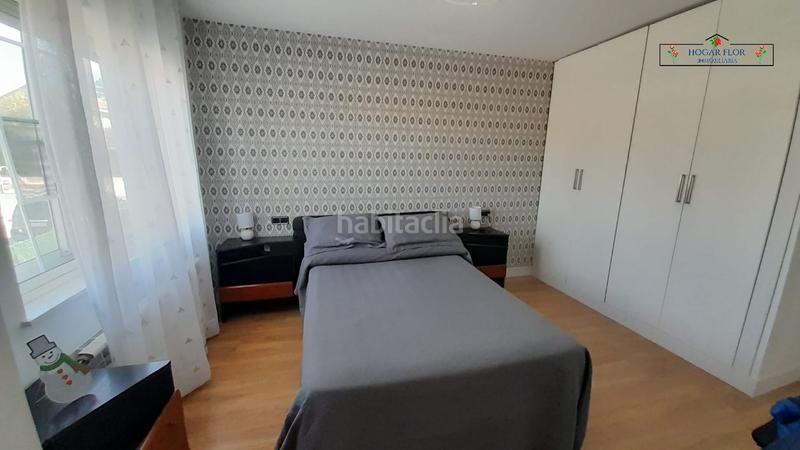 Foto cae26ef6-43a2-4ccf-ac4a-fe6a12838081. Chalet avec chauffage parking piscine dans Villamayor