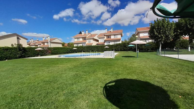 Foto dd74ce44-64cb-4b57-8c1c-6ef30b36741e. Chalet avec chauffage parking piscine dans Villamayor