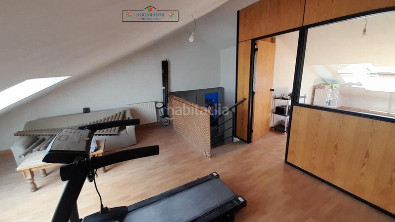 Foto e32e3f90-8100-45b5-9a23-4c1c56f6c6f3. Chalet avec chauffage parking piscine dans Villamayor