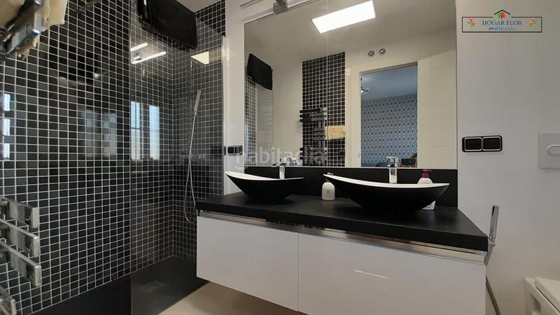 Foto f5ee801e-65ec-49b2-bd3c-ed72eb754925. Chalet avec chauffage parking piscine dans Villamayor