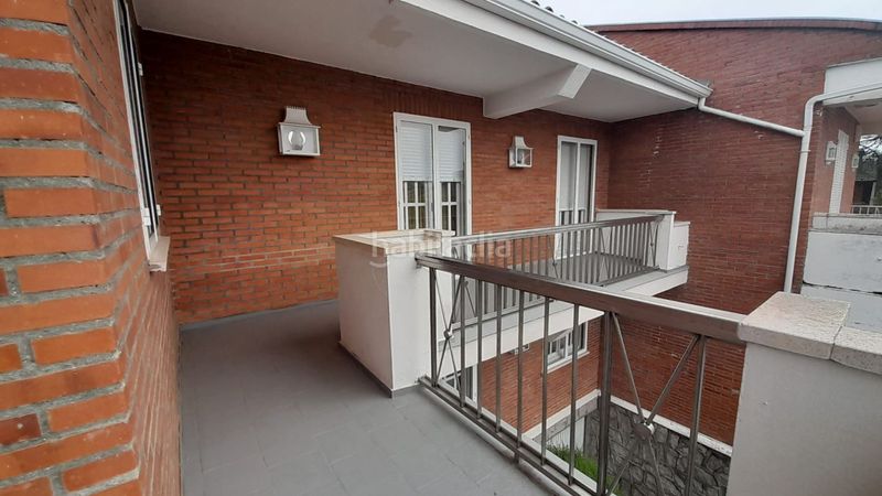 Foto a0a11951-4fc0-4d48-97c4-10b6e2bfa66a. Casa adossada amb calefacció aparcament piscina a Santa Marta de Tormes