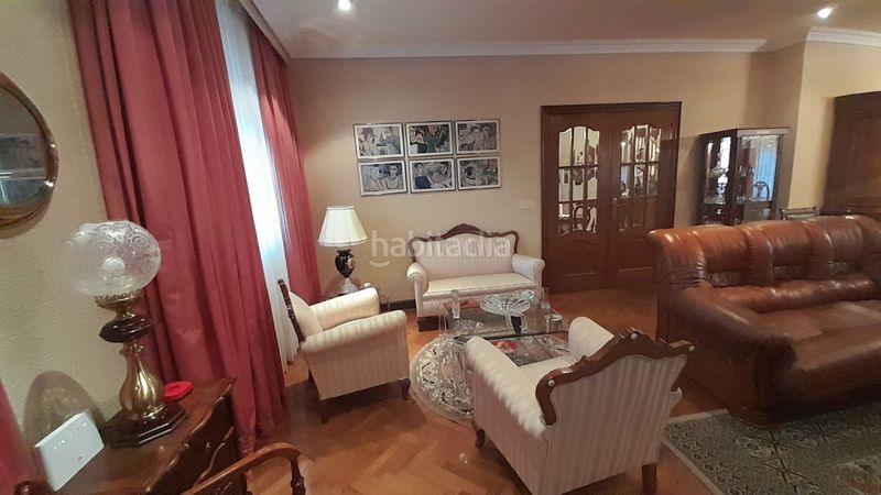Foto e24a0856-cdfd-4e94-8435-a9f5820ee47d. Casa adossada amb calefacció aparcament piscina a Santa Marta de Tormes