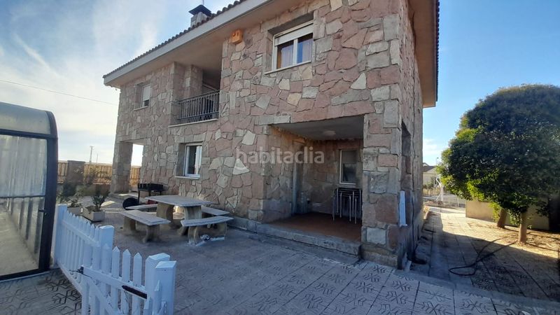 Foto ba9f3460-5daf-48a2-81c4-ba92db6bfeca. Chalet avec chauffage parking piscine dans Calzada de Valdunciel