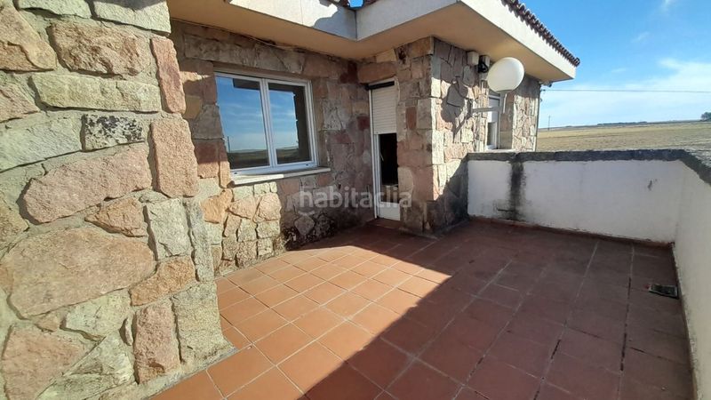 Foto e180a73f-4e9f-47a7-b1e4-a5adbc90fc30. Chalet avec chauffage parking piscine dans Calzada de Valdunciel