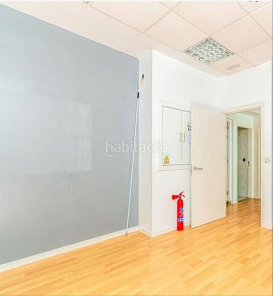 Foto 448c4471-02ff-4df7-b3ee-ddd06df5a10e. Business premise in As Travesas - Balaidos Vigo