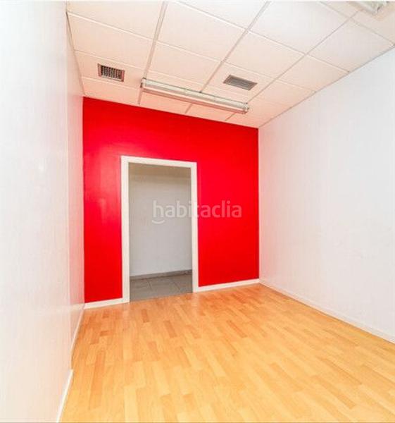 Foto ff21397a-0ef0-4a46-a02a-18041e8bb6b1. Business premise in As Travesas - Balaidos Vigo