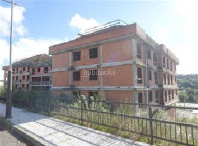 Foto 32570572-21c6-4382-b2e4-f3143867983d. Edifici a Lalín