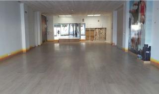 Locale commerciale in Calle del Puente