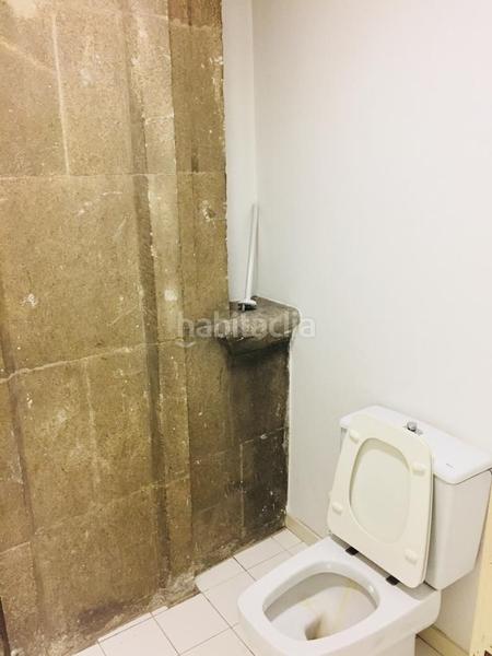 Foto 44eb20b3-a3fb-4956-b01a-6736f83f41f2. Local comercial se vende oficina centrica en Plaza de la industria Vigo