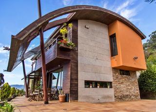 Xalet  Camio montio. Espectacular chalet de lujo en teis - vigo