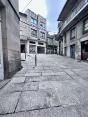 Edifici  Rúa reveriano soutullo. Edificio para rehabilitar