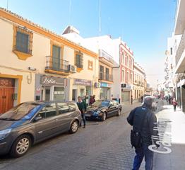 Local Comercial  Calle mairena. Gran inversión