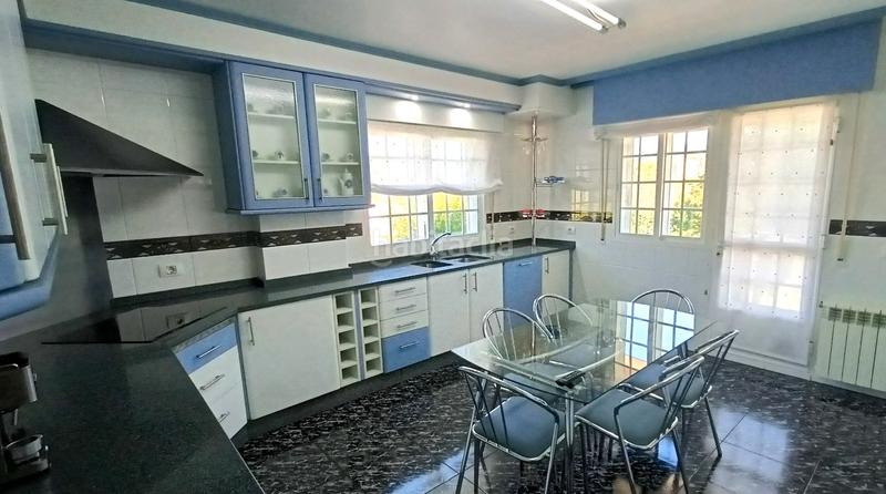 Foto 22a9097a-785d-4377-bcac-1b0c9589e40b. Chalet magnífico chalet en venta en vilafranca en Pontevedra