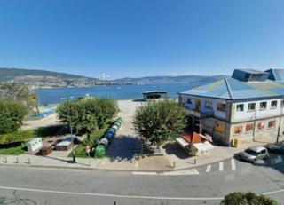Pis  Avenida de concepción arenal. Primera linea de playa en moaña
