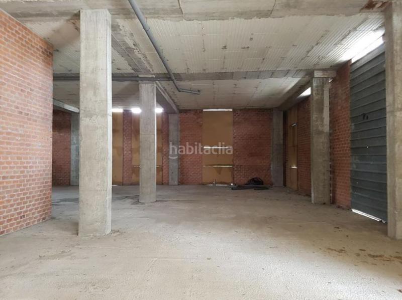 Foto e0337a7e-d95e-4eb2-a925-667a8e1a6dc0. Local comercial a Someso - Matogrande Coruña (A)