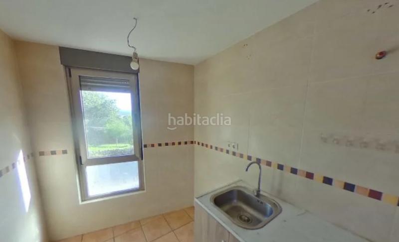 Foto ad11920c-7433-410a-80b4-c88aedb0f673. Piso gran inversión en Boiro