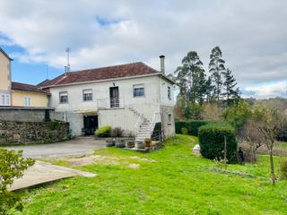 Chalet  Lugar a pallota. Casa en venta en moraña con gran terreno