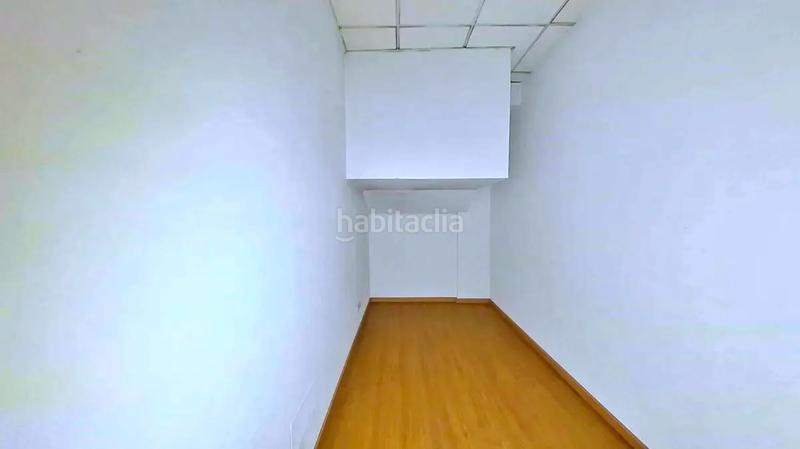 Foto 771703d5-cdaa-43c1-a033-ae65ca1dec53. Locale commerciale in As Travesas - Balaidos Vigo