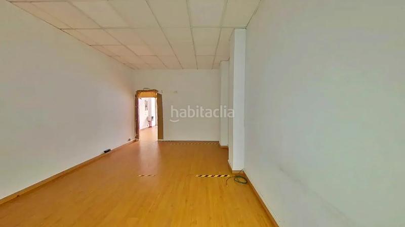 Foto 9173e0e6-5f22-403d-b5df-2a65a3596d3b. Locale commerciale in As Travesas - Balaidos Vigo