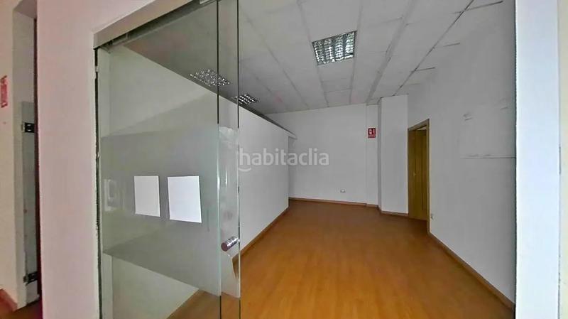 Foto b426262c-065d-4583-9a39-2ce384eb1158. Locale commerciale in As Travesas - Balaidos Vigo