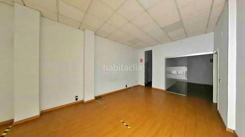 Foto b9a16d18-dab5-493c-bd24-5e3f73578540. Locale commerciale in As Travesas - Balaidos Vigo