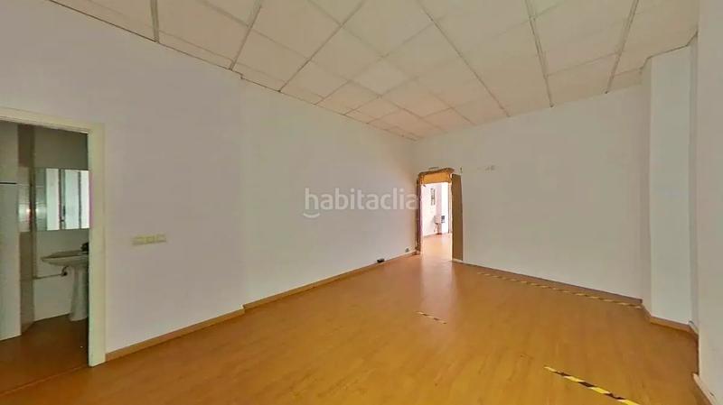 Foto e4991cfd-5cf3-469a-9a3e-41a9a3b69c13. Locale commerciale in As Travesas - Balaidos Vigo