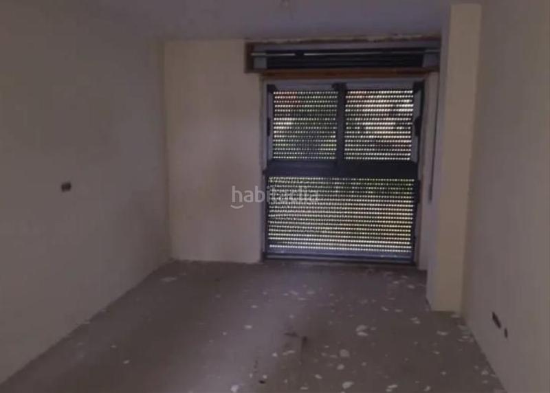 Foto 2fd68e2a-1f50-432b-8b26-8e59e5c2424f. Edificio in Porriño (O)