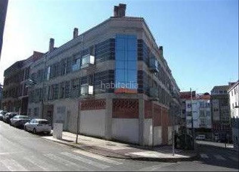 Foto 3a120787-125a-4887-a8ae-18d3bad6c48c. Edificio en Lalín