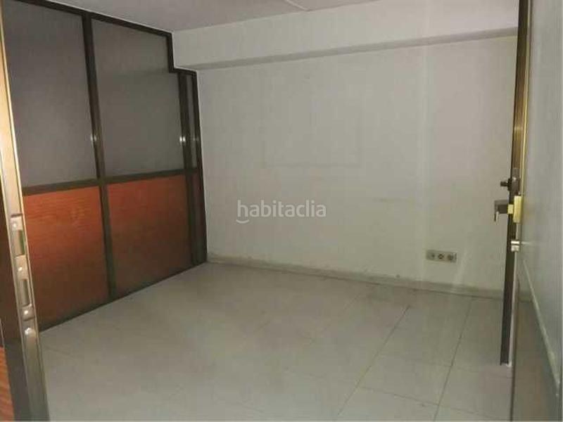 Foto 6c329ea1-e9b2-4b58-8bc8-738ec123695f. Local comercial a As Travesas - Balaidos Vigo