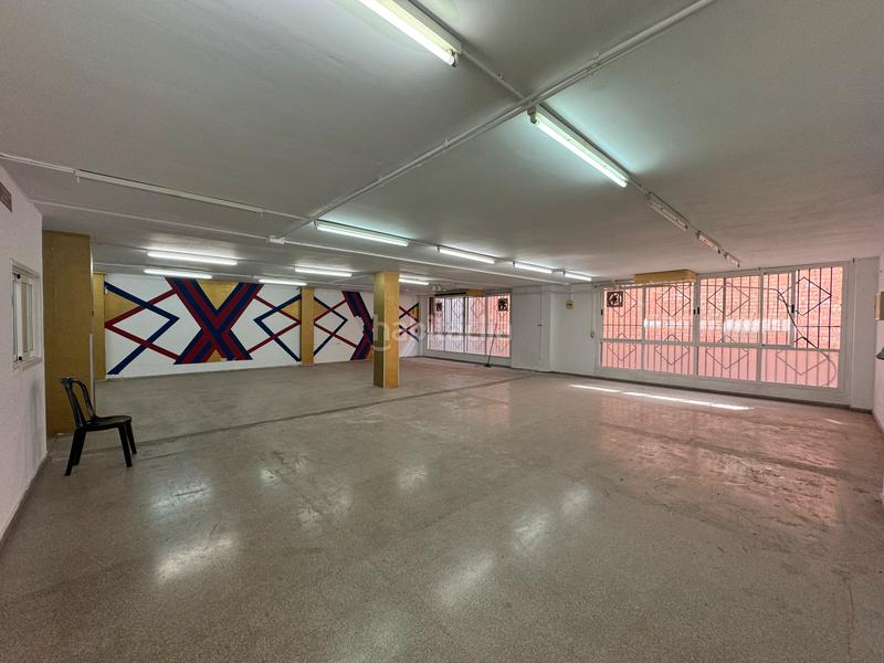 Foto e28a1985-c8e6-4a1c-b02e-b1c0c4b04922. Bâtiment à usage industriel dans Centre Hospitalet de Llobregat (L´)