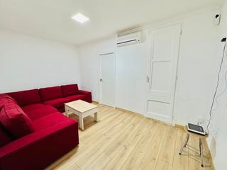 Rez-de-chaussée à Sants-Badal