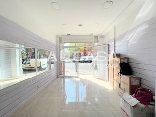 Locale commerciale in La Salut
