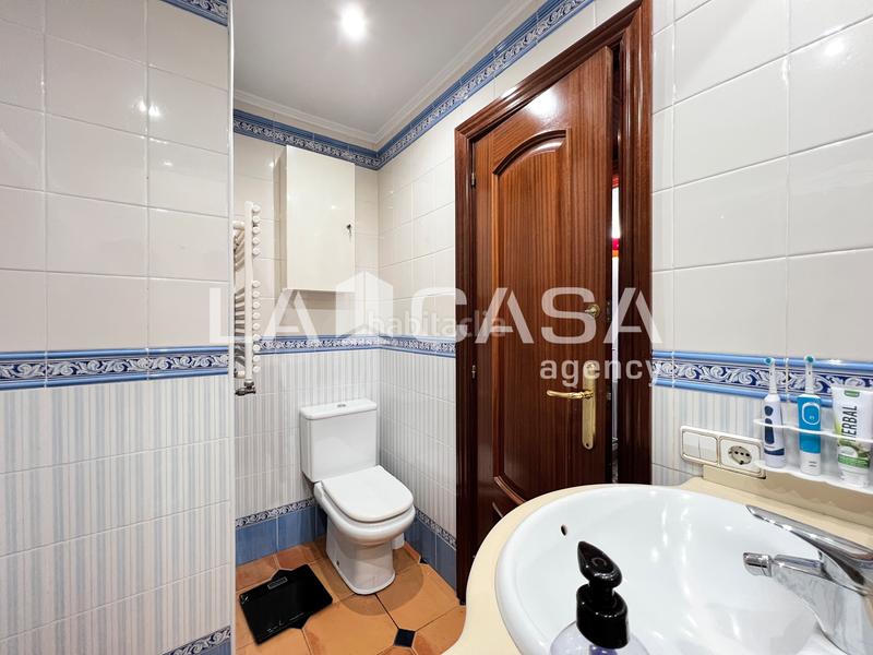 Foto 4e11dfef-7233-47a1-95f8-7d90a8c511ce. Piso en Llefià Badalona