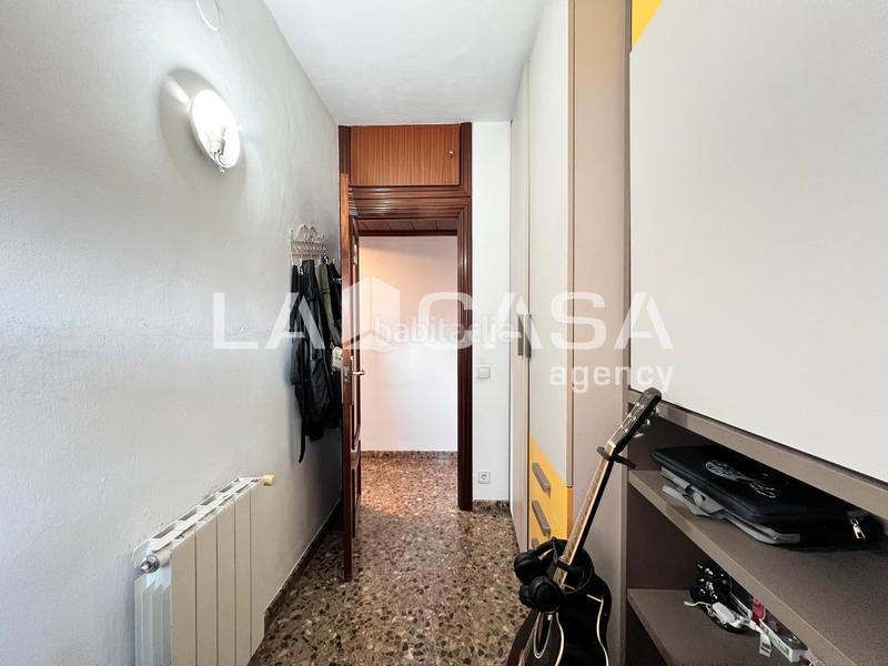Foto 518e9a40-6d15-4a25-b79e-575e14e8bef6. Piso en Llefià Badalona