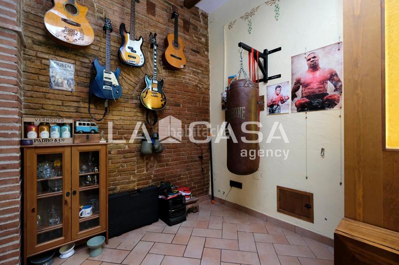 Foto 96b7e5cc-886f-46b2-b97b-e5b490d4520f. Casa pareada en Horta Barcelona